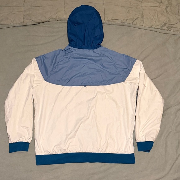 Men Nike Windbreaker - Picture 2 of 6